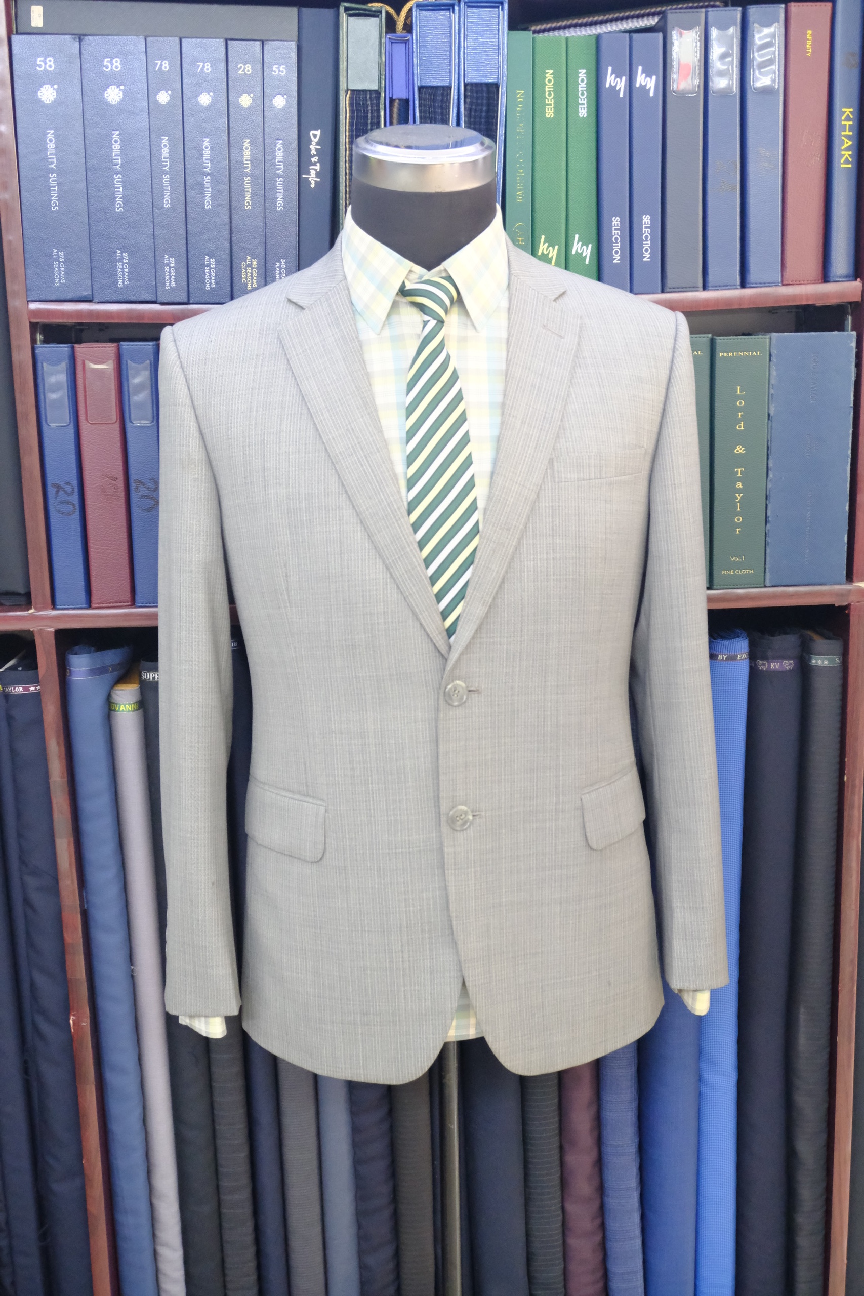 VEST NAM 143